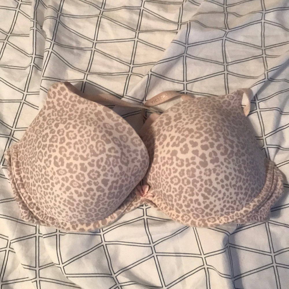 Victoria Secret bra size 36D